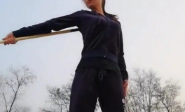 小姐姐武术匕首,小姐姐武术风采独领风骚