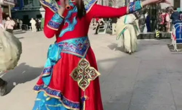 小姐姐户外唱歌团队视频,小姐姐团队演绎音乐盛宴